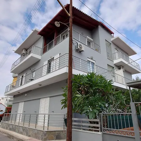 Chania Locals Flat Apartman *