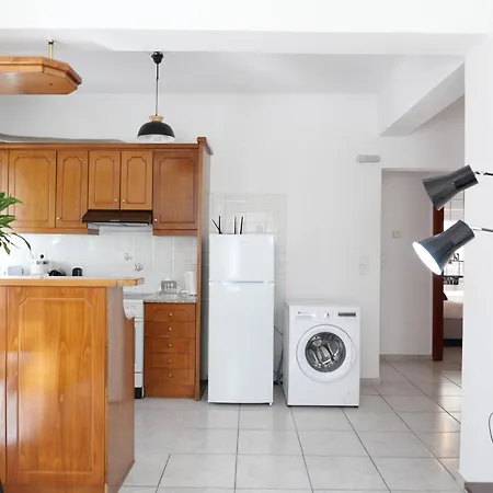 Chania Locals Flat Apartman *