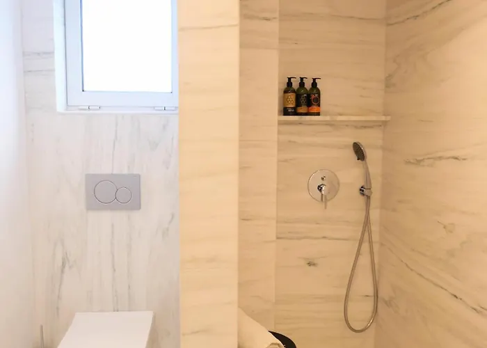 Chania Locals Flat 하니아