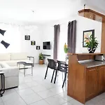 Апартаменти Chania Locals Flat