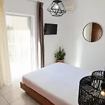 Апартаменти Chania Locals Flat *